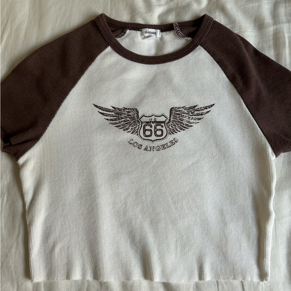 Garage cropped graphic tee